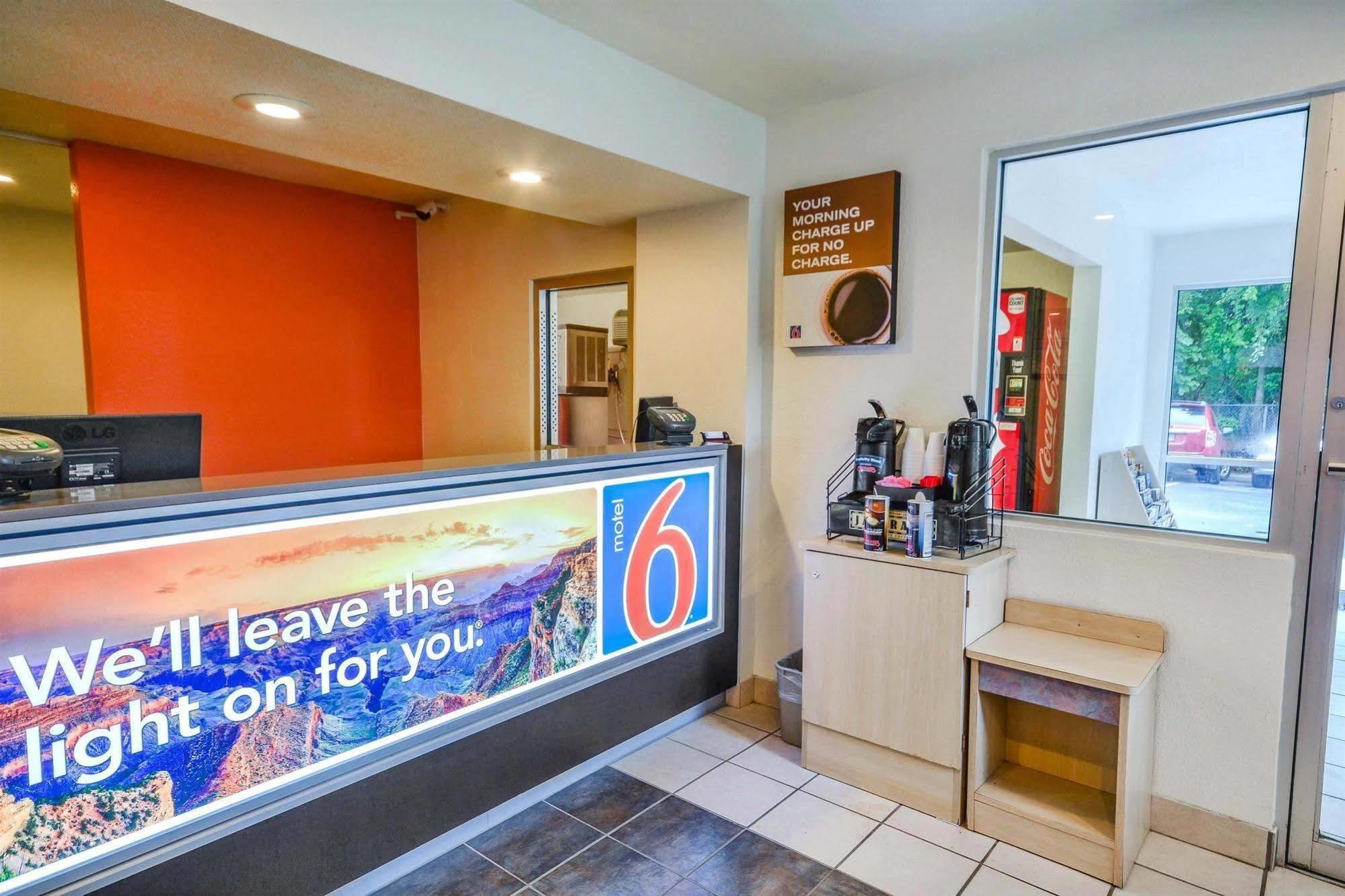 Motel 6-Huntsville, Tx מראה חיצוני תמונה