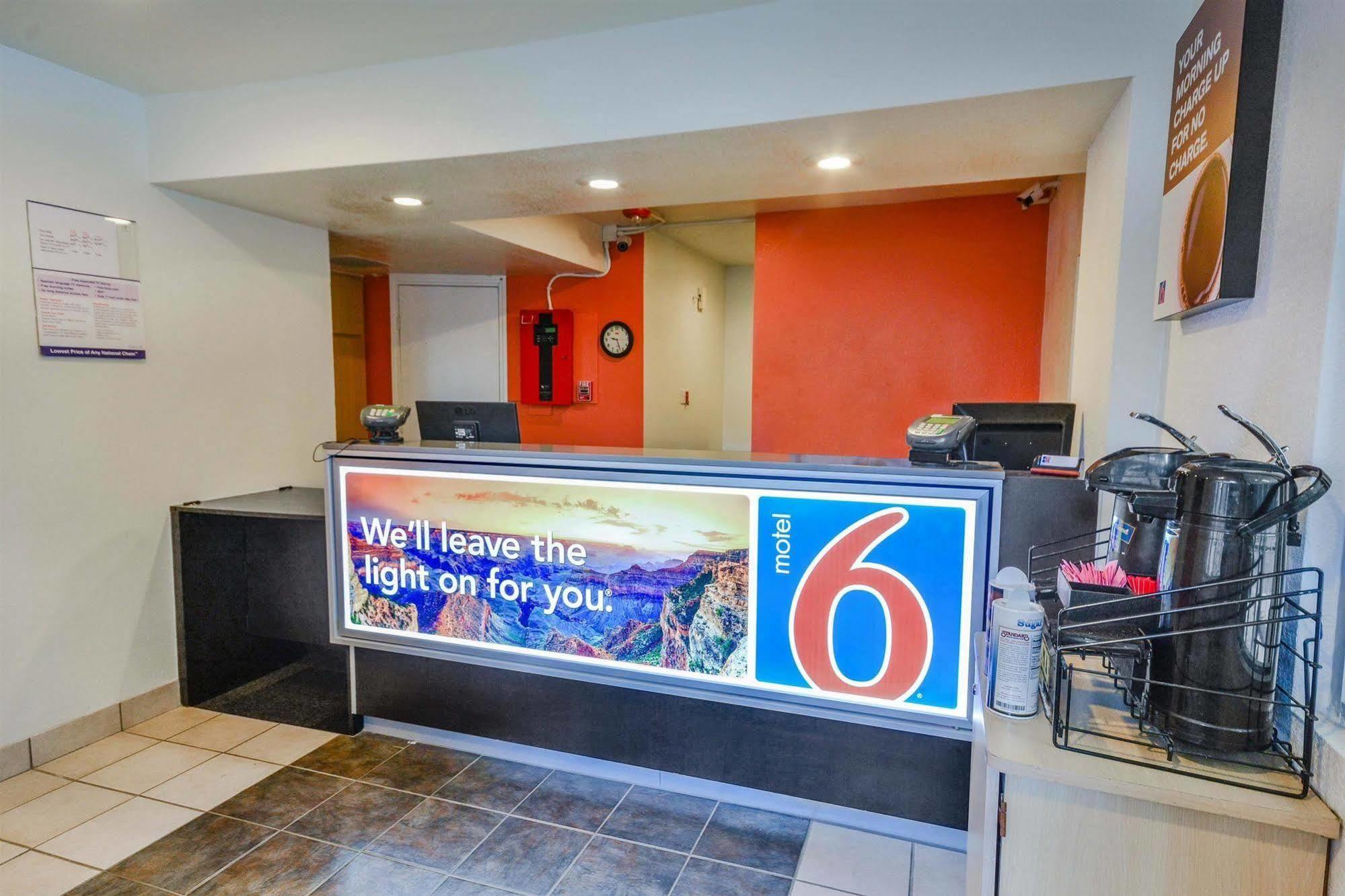 Motel 6-Huntsville, Tx מראה חיצוני תמונה